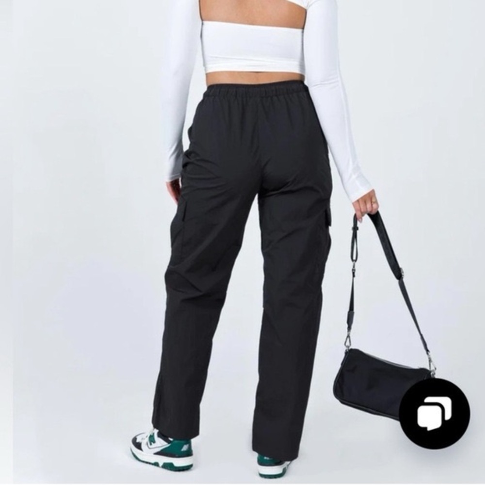 Princess Polly Flossie Parachute Pants Women’s 4 Black Cargo Pockets 100% Nylon - Picture 3 of 10
